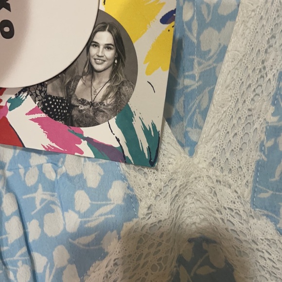 RIXO Blue and White Floral Puffed Sleeve Dress - Picture 8 of 12